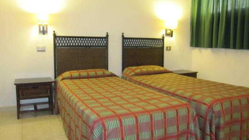 Apartamentos Portonovo Puerto Rico  Bagian luar foto